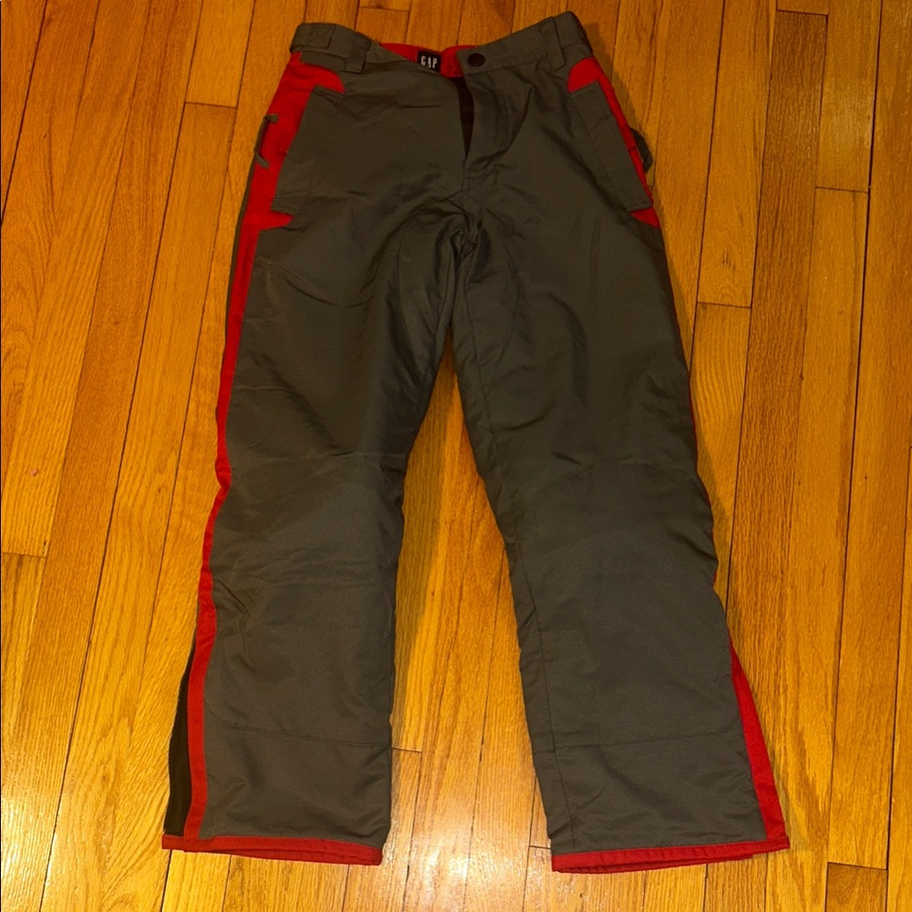 GAP insulated snow pants in Gray and Red